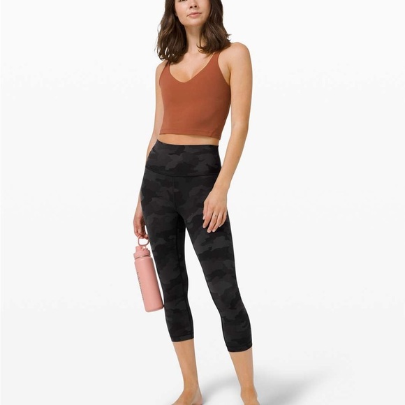 Lululemon Wunder Under Crop (High-Rise) *Full-On Luxtreme 21 - Picture 3 of 11